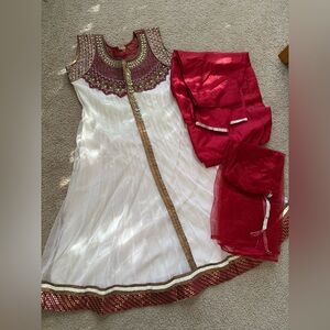 ⭐️ BIG SALE ⭐️ Indian (Desi) Wear for Women/Girls